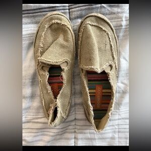 ROCKETDOG Women’s Tan Slip On Shoes 8.5